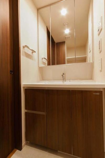 港区南青山２丁目のマンション