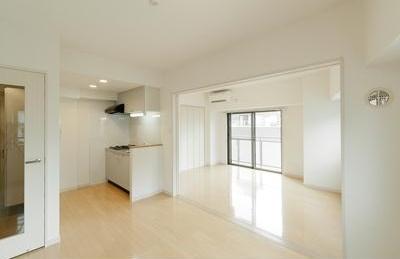 千代田区岩本町２丁目のマンション