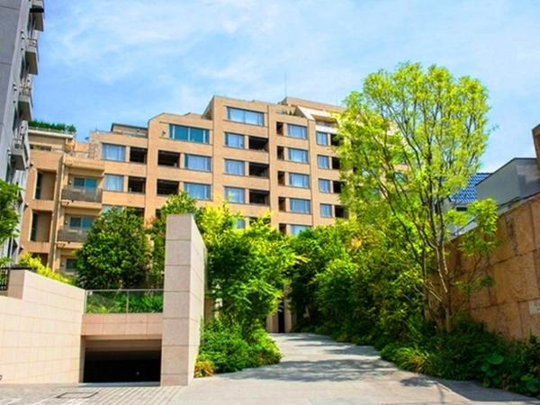 ミッドガーデン赤坂氷川