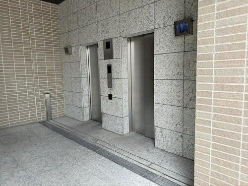 新宿区西新宿５丁目のマンション