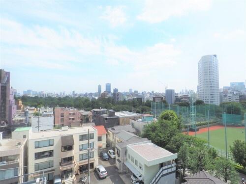 港区南青山２丁目のマンション