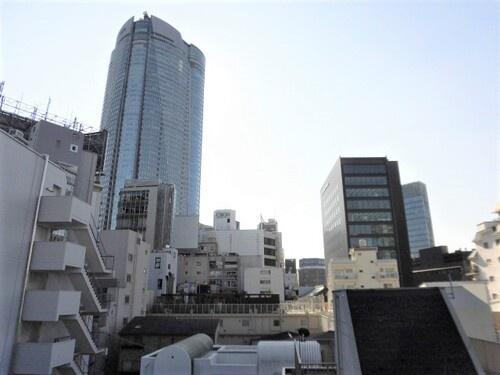 港区六本木７丁目のマンション