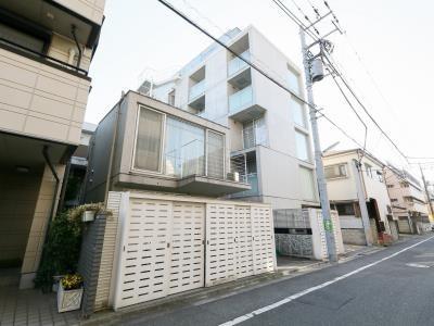 世田谷区下馬１丁目のマンション