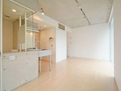 世田谷区下馬１丁目のマンション