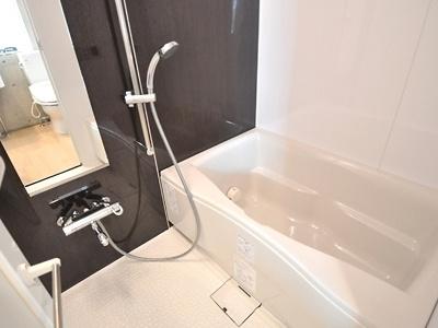 世田谷区下馬１丁目のマンション