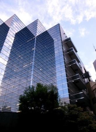 港区三田３丁目のマンション