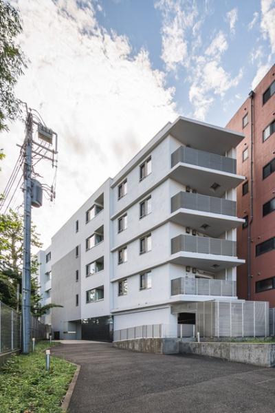 新宿区余丁町のマンション