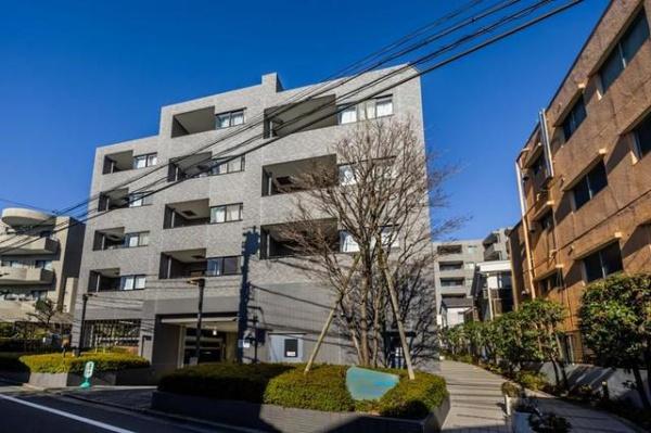 新宿区西早稲田２丁目のマンション