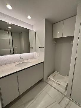 港区三田１丁目のマンション