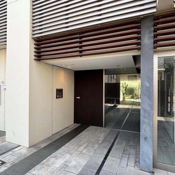港区六本木７丁目のマンション