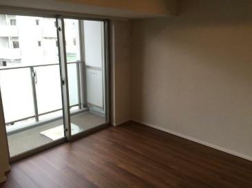 港区三田５丁目のマンション