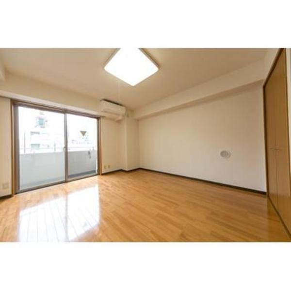 港区三田３丁目のマンション