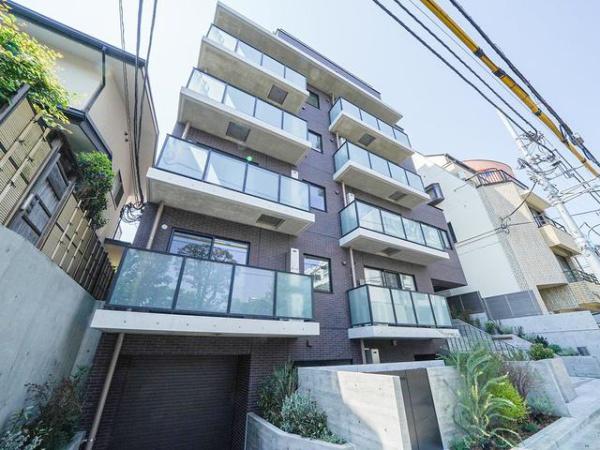 新宿区市谷加賀町２丁目のマンション