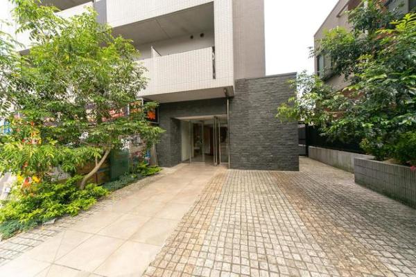 渋谷区本町４丁目のマンション