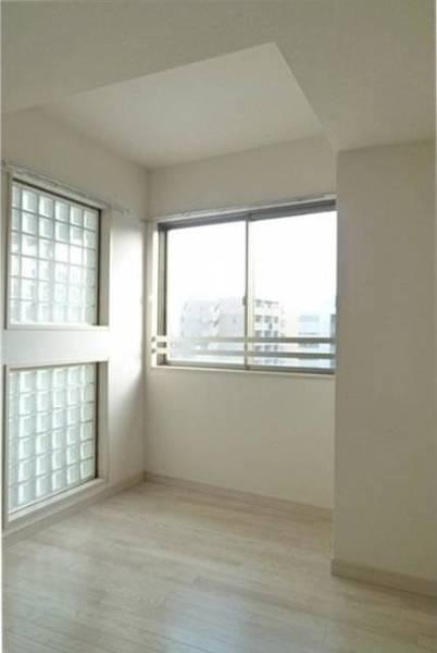 中央区新川２丁目のマンション