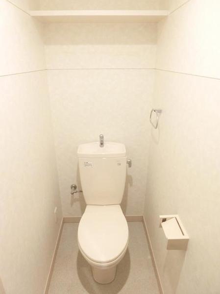 中央区新川２丁目のマンション