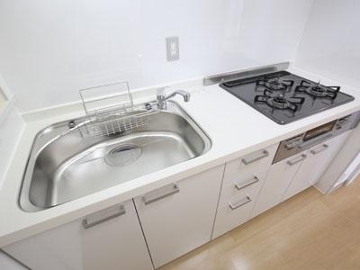 中央区新川２丁目のマンション