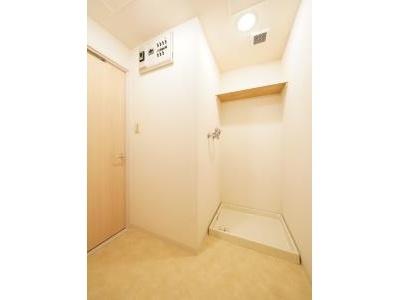 中央区新川２丁目のマンション