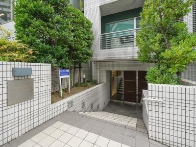 港区赤坂２丁目のマンション