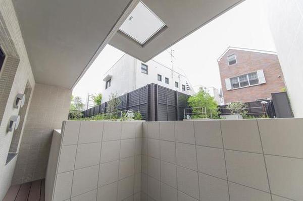 渋谷区神宮前４丁目のマンション