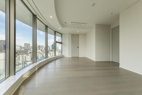 港区南青山２丁目のマンション