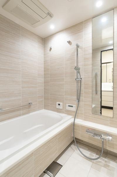 港区浜松町２丁目のマンション