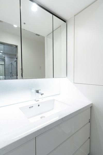 港区浜松町２丁目のマンション