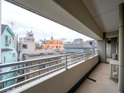 新宿区住吉町のマンション