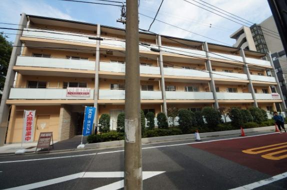渋谷区富ヶ谷２丁目のマンション