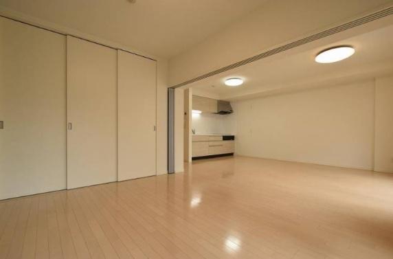 渋谷区富ヶ谷２丁目のマンション