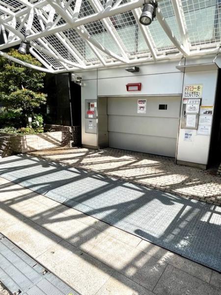 港区三田１丁目のマンション