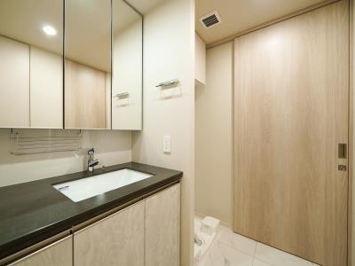 新宿区西早稲田１丁目のマンション
