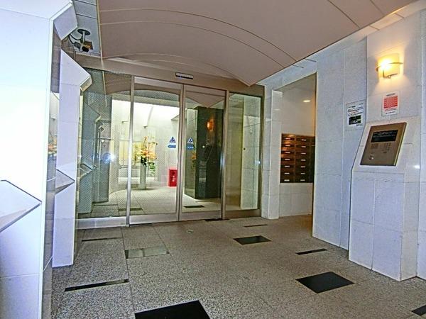 渋谷区上原２丁目のマンション