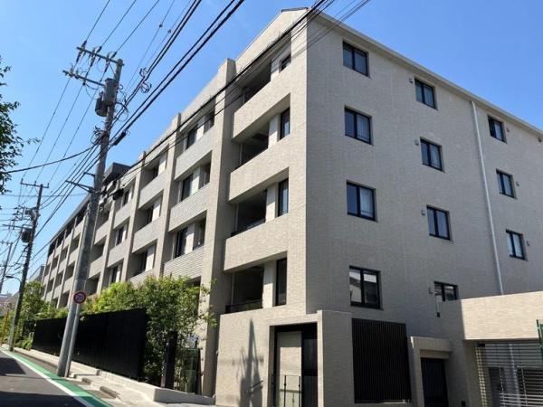 新宿区弁天町のマンション