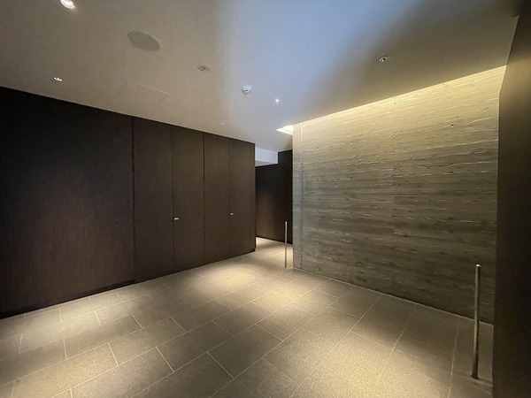 港区南青山５丁目のマンション