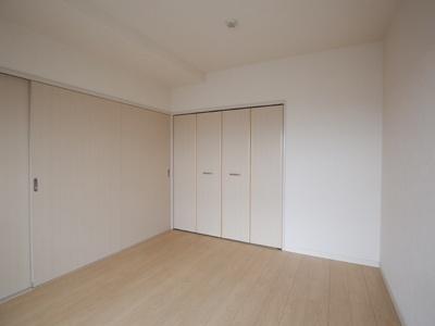 中央区新川２丁目のマンション