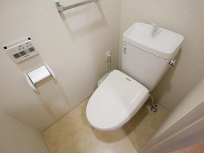 中央区新川２丁目のマンション