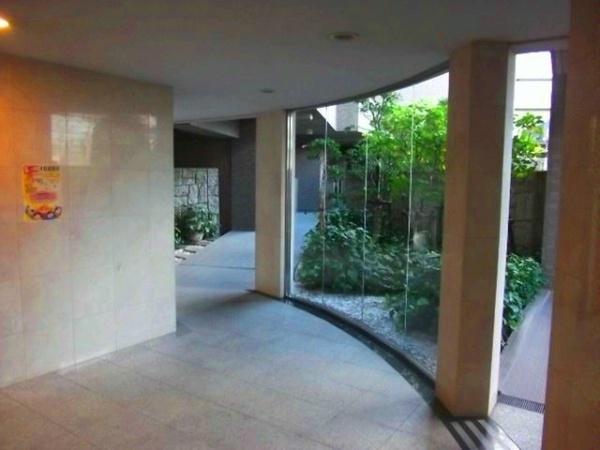 港区三田５丁目のマンション