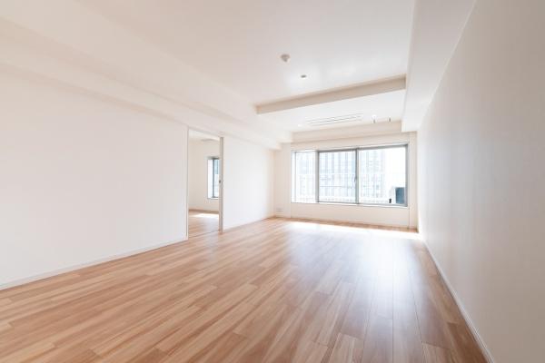 中央区新川２丁目のマンション
