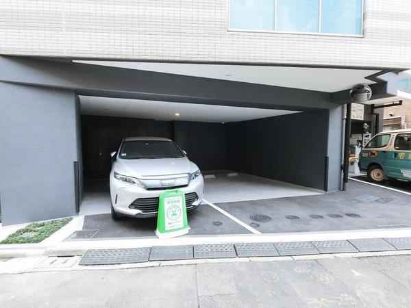 港区南青山６丁目のマンション