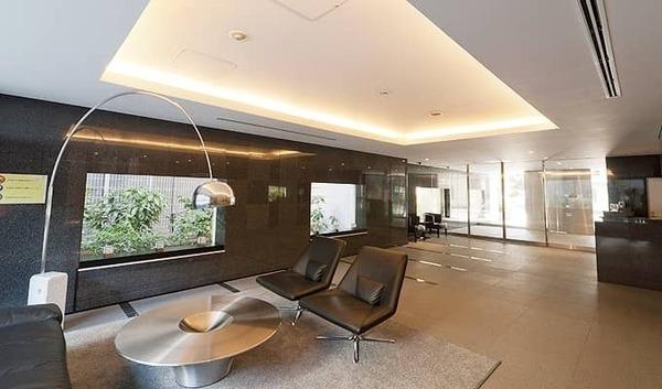 港区赤坂７丁目のマンション
