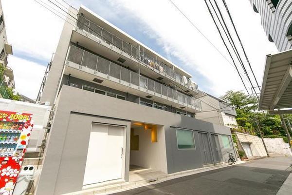 渋谷区初台２丁目のマンション
