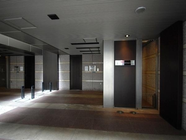 港区六本木２丁目のマンション