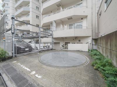 港区六本木２丁目のマンション