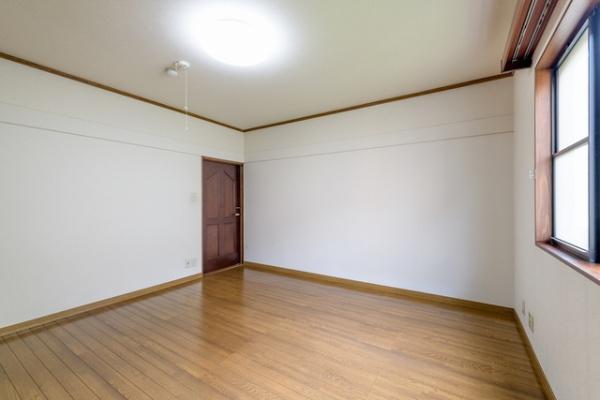 S白金五丁目戸建(洋室)