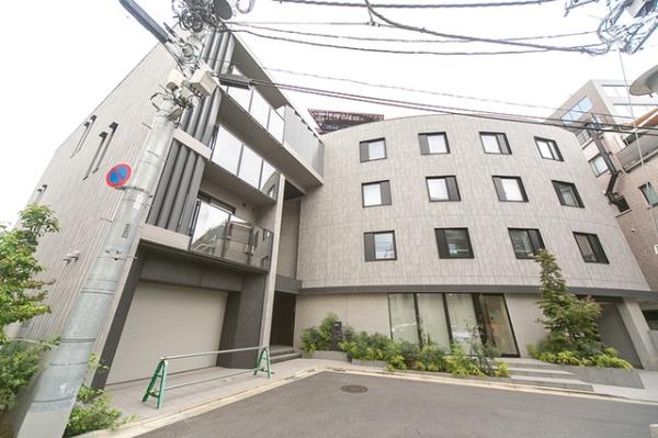 渋谷区神宮前６丁目のマンション