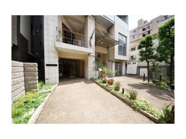 港区西麻布４丁目のマンション