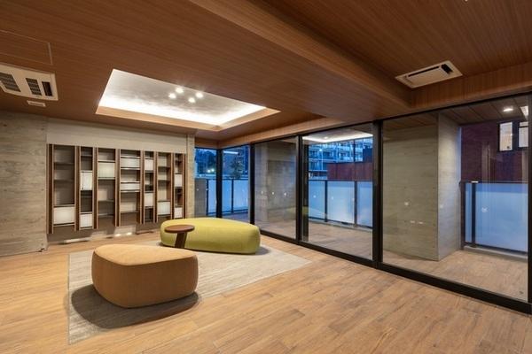 渋谷区初台２丁目のマンション