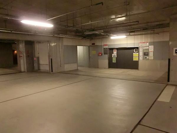 港区赤坂２丁目のマンション
