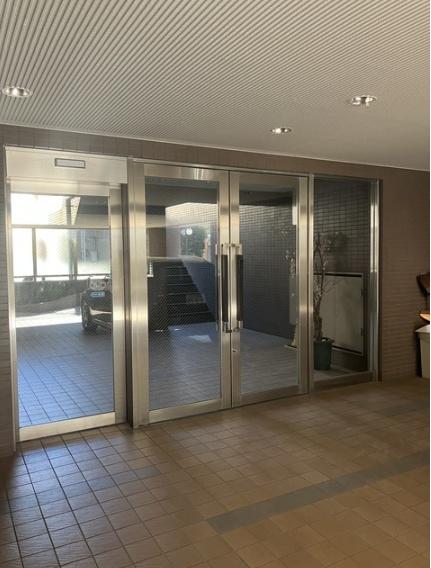 世田谷区弦巻２丁目のマンション